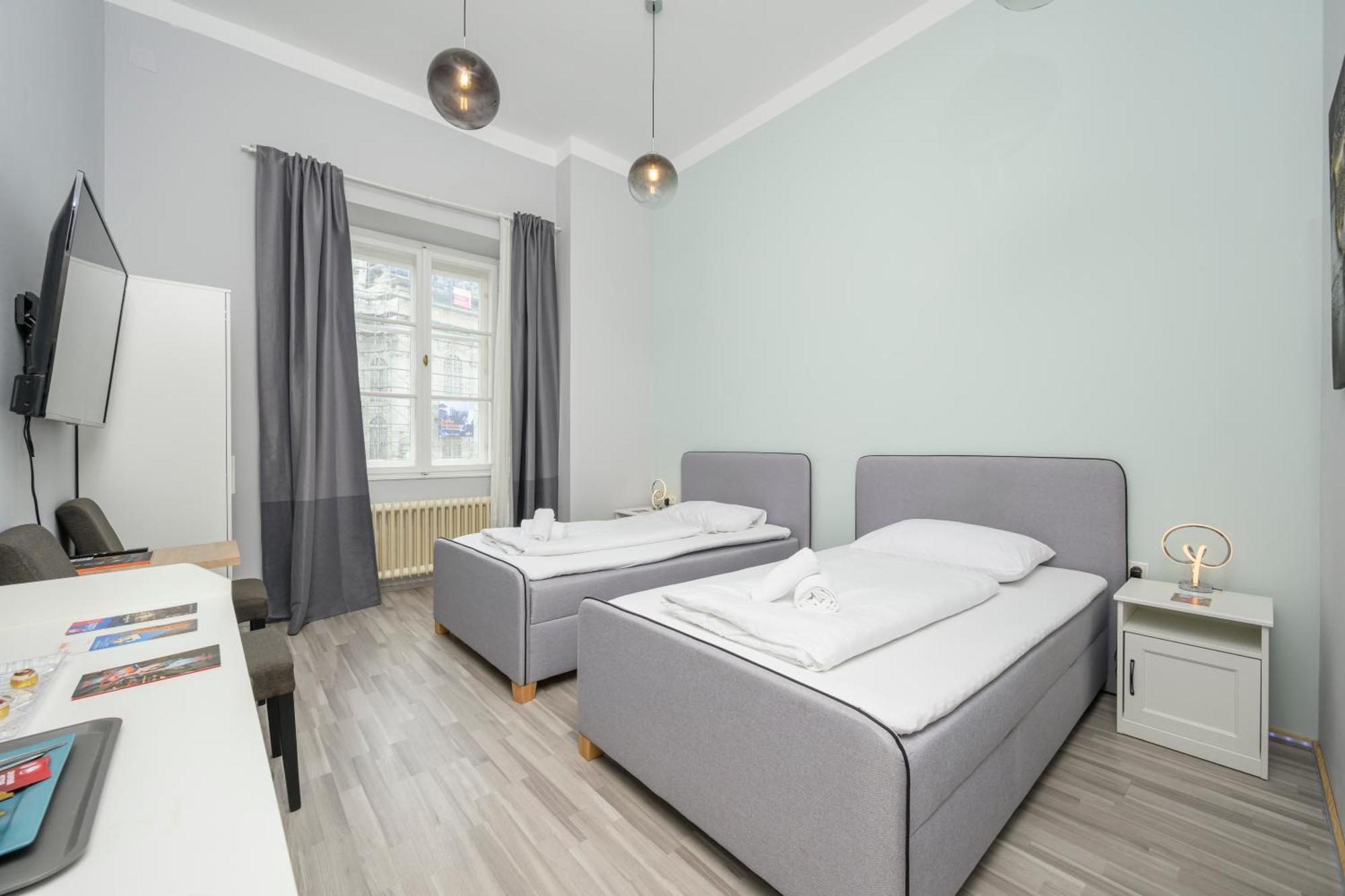 Palais Palffy Apartments Vienna Exterior photo