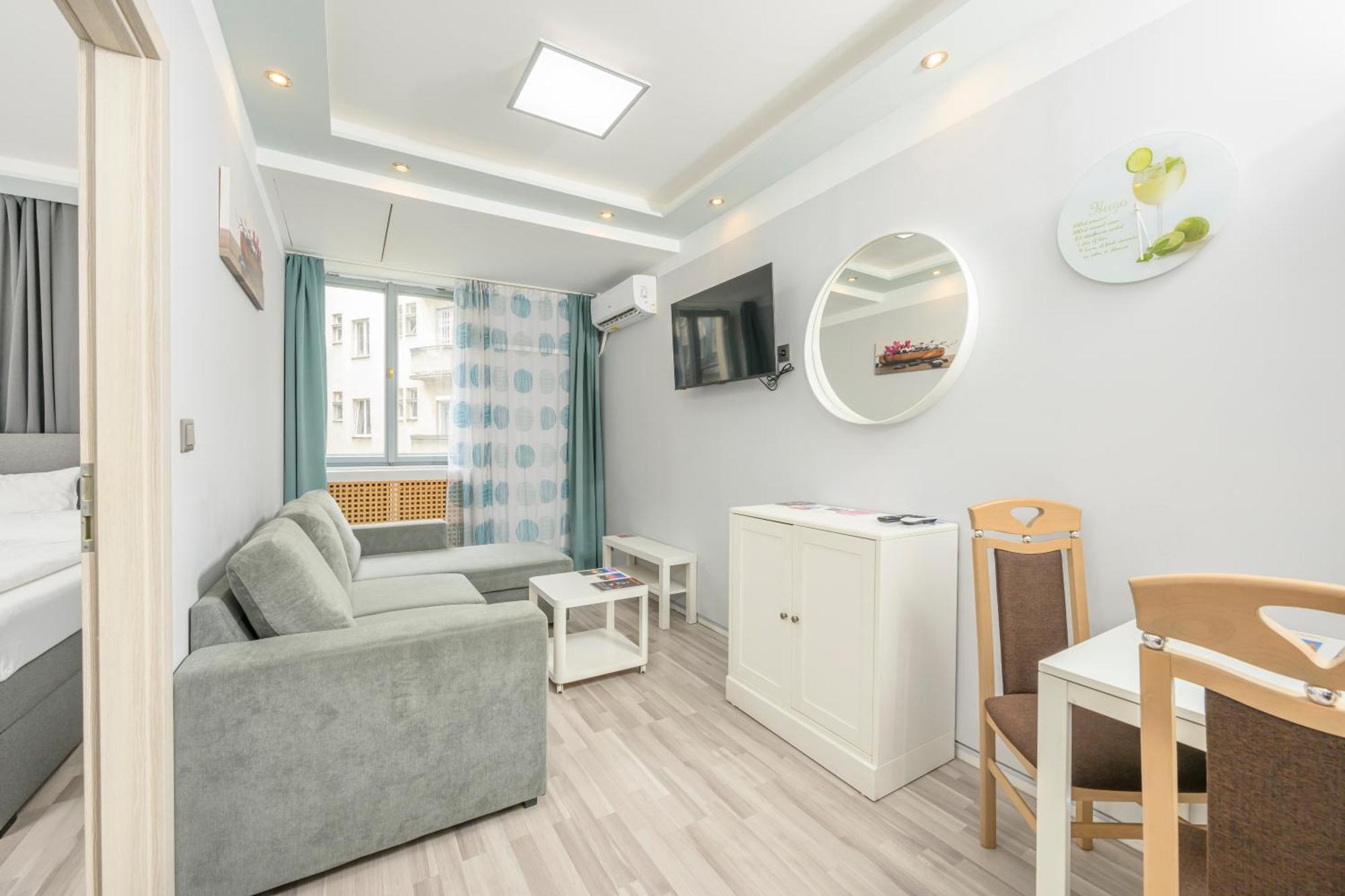 Palais Palffy Apartments Vienna Exterior photo